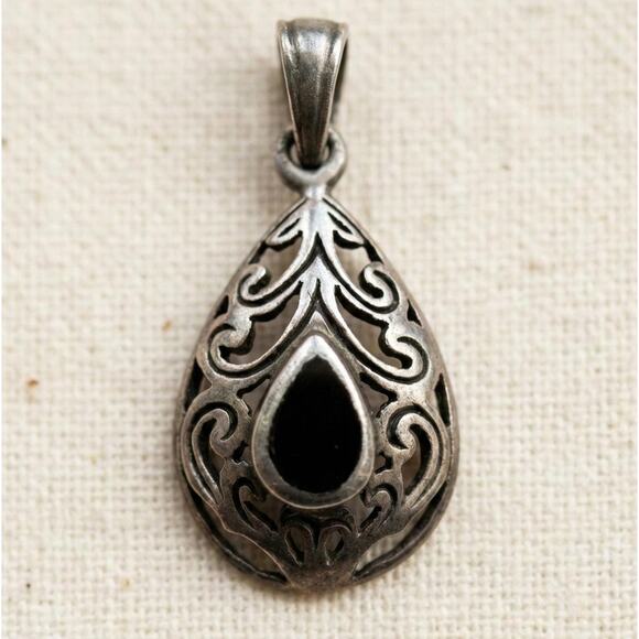 Vintage Sterling Silver Black Onyx Filigree Teardrop Pendant - Picture 1 of 3
